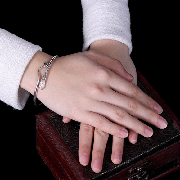 NEW Peacock Sterling Silver Feather Open Bracelet - Picture 5 of 15
